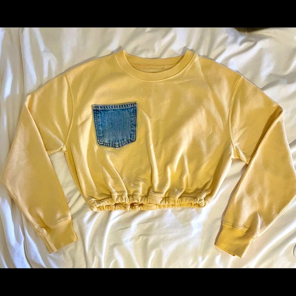 Cropped sweatshirt